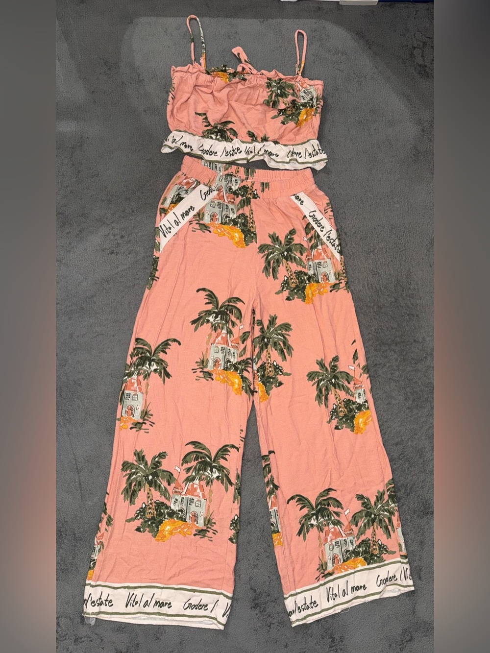 Sienna Sky Peach/Coral Tropical Crop Top Wide Leg Pants 2 Piece Set | Never worn